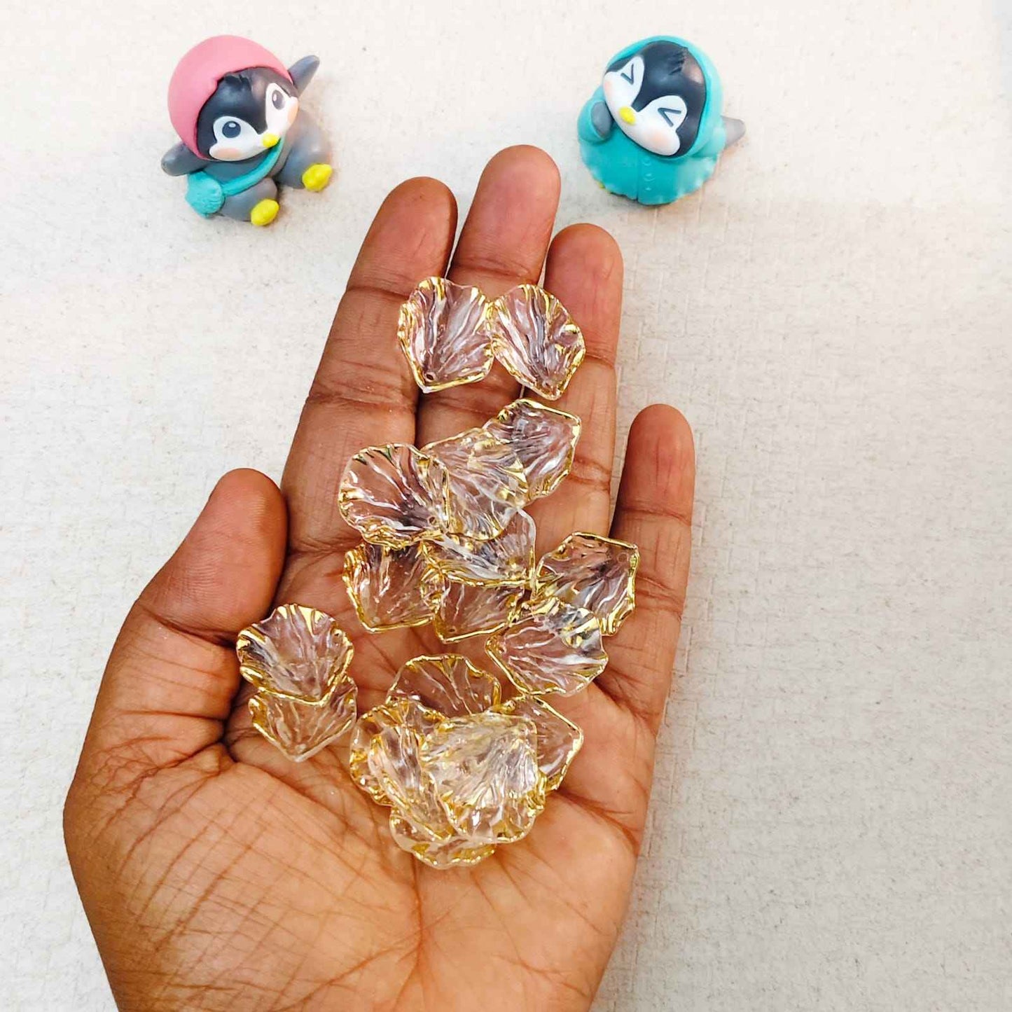 Acrylic Transparent Shell with Gold Border - 10 gms