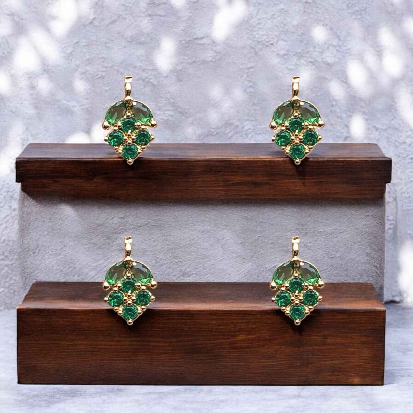 Green AD Stone Leaf Pendant