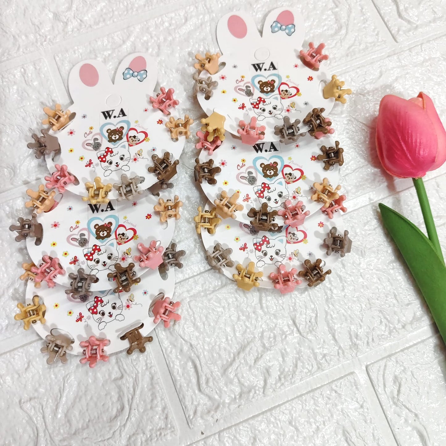 Multicolor crown-shaped Korean hair claw clips for kids, cute and colorful hair accessories for girls