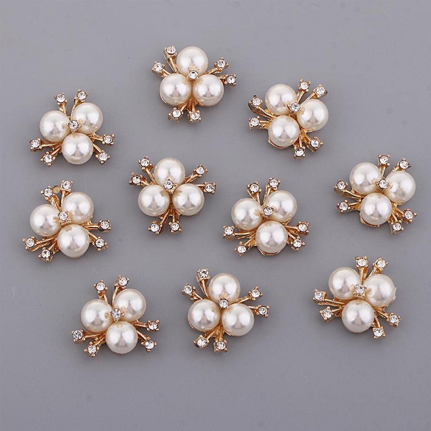 Pearl flower-shaped beads for jewellery making with elegant glossy finish