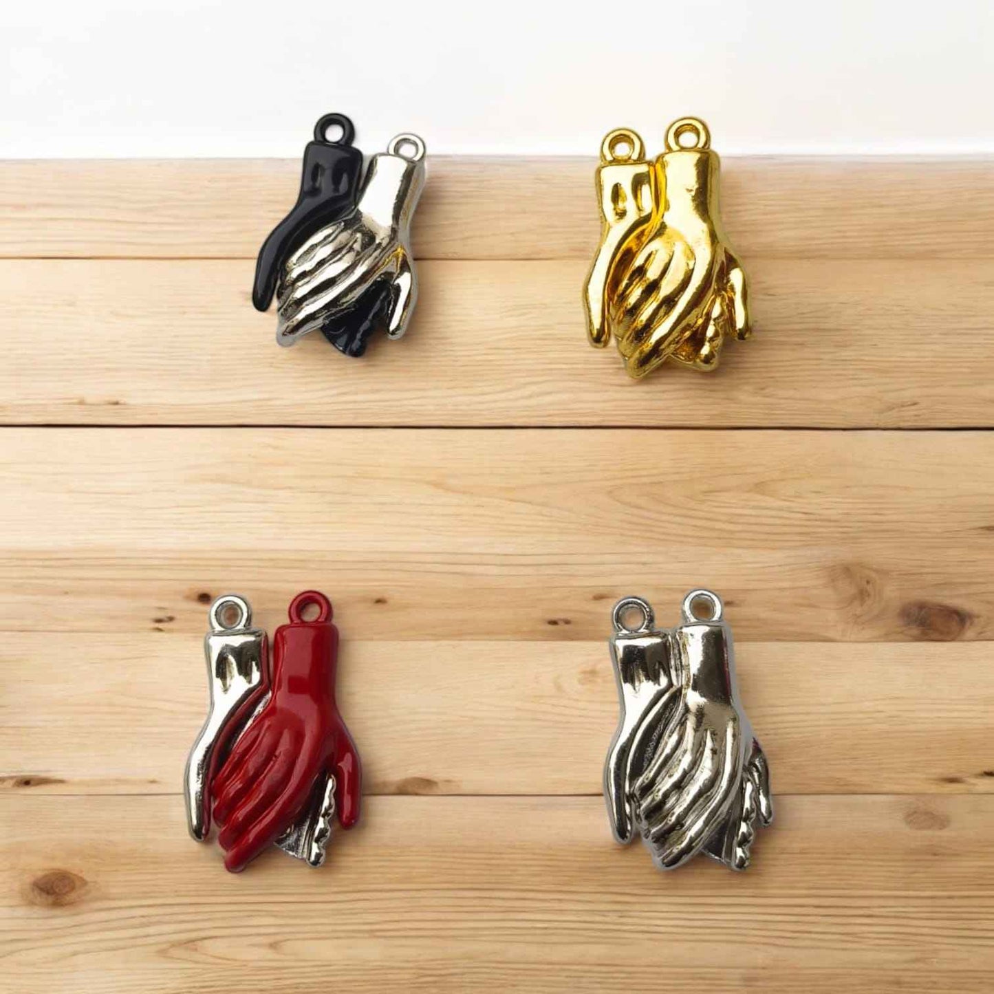 Magnetic Hand - Couple Charm