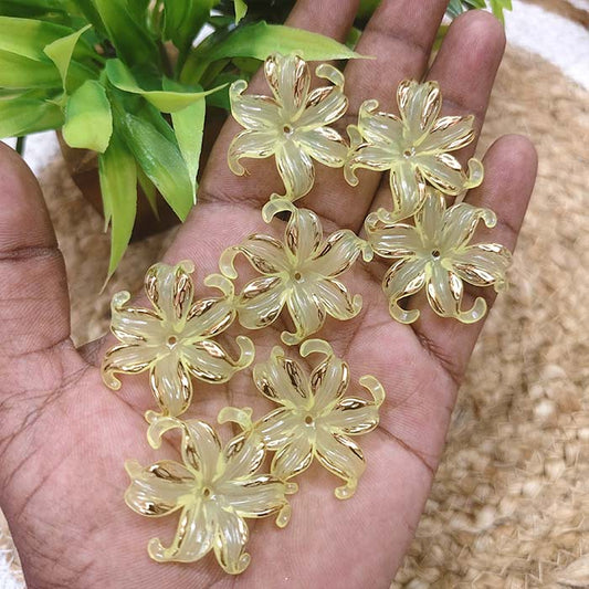 Acrylic Lily Flower Beads – Yellow