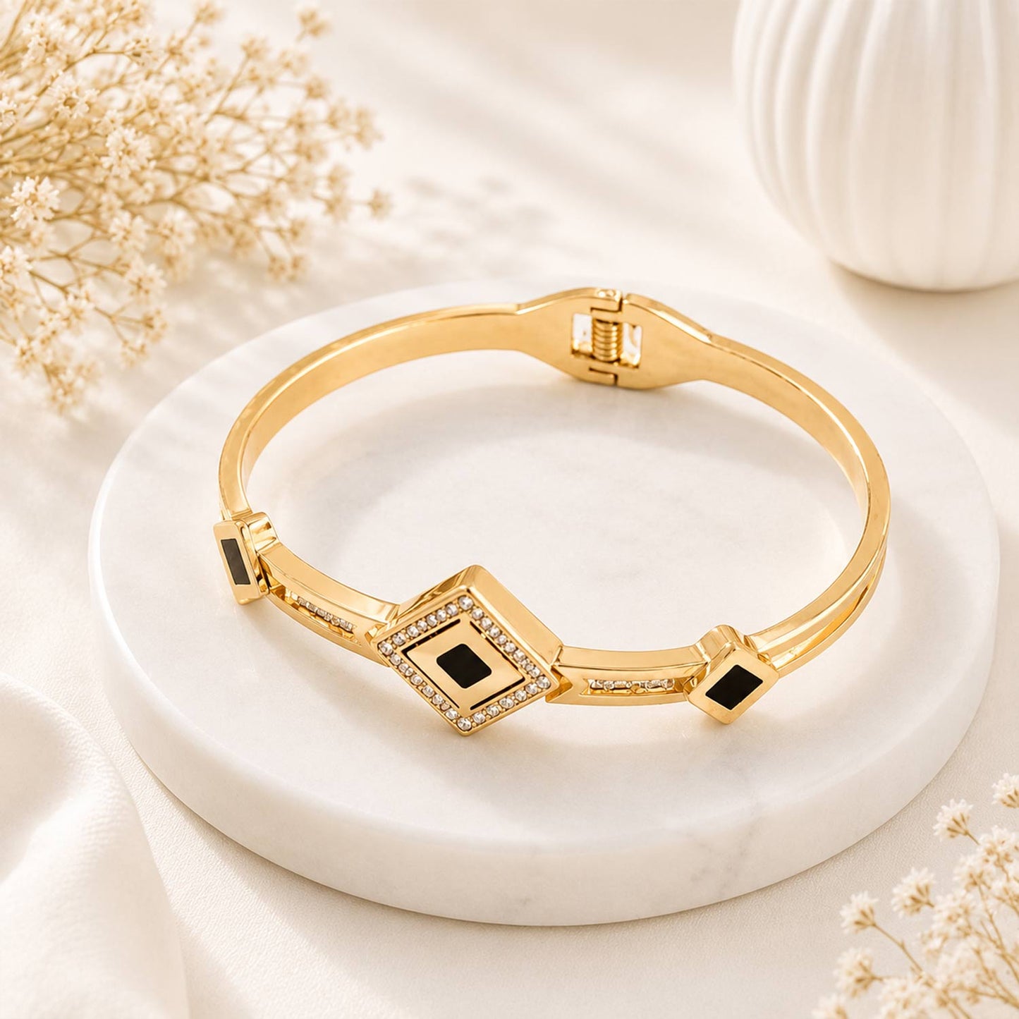 Premium Anti Tarnish Bracelet for Women – EFCATB0005
