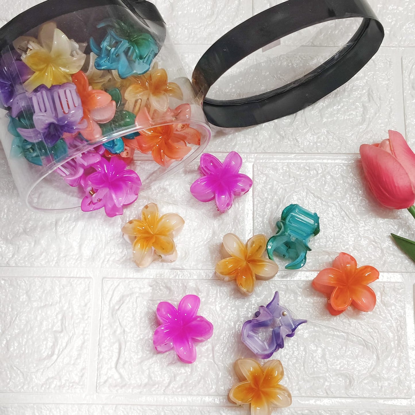 Flower Korean claw clip for women with stylish floral design, strong grip hair accessory for daily use