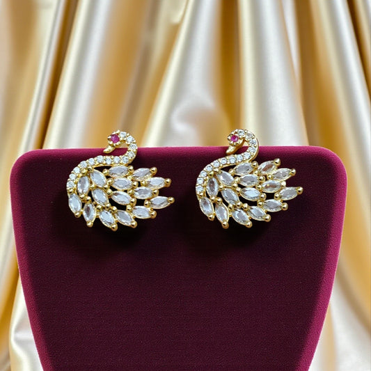 Luxury gold stone peacock pendant for invisible jewelry making