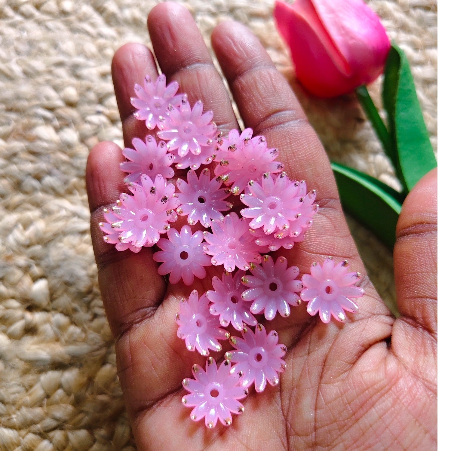 Pink Color Matt Finish Acrylic Daily Flower Charm for Jewellery Making
