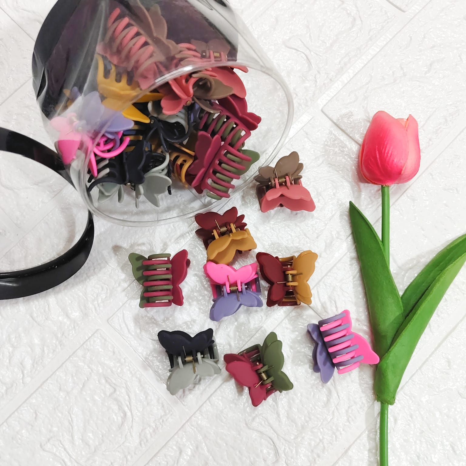 Matt finish dual tone butterfly Korean clutches hair clip for women and girls – stylish butterfly claw clip