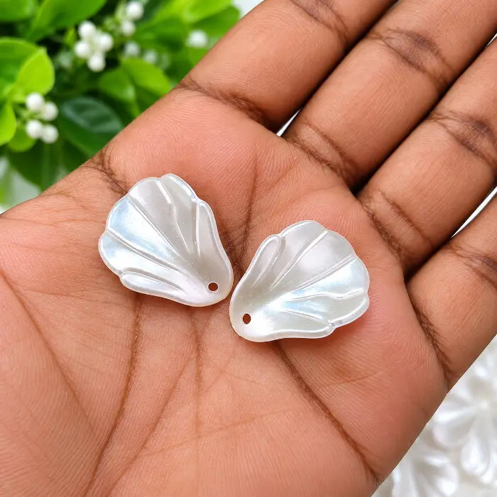 Pearl Finish Petal Beads