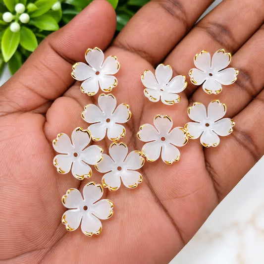 Pearl Gold Edge Flower Beads with white pearl finish and gold-tone petal edges