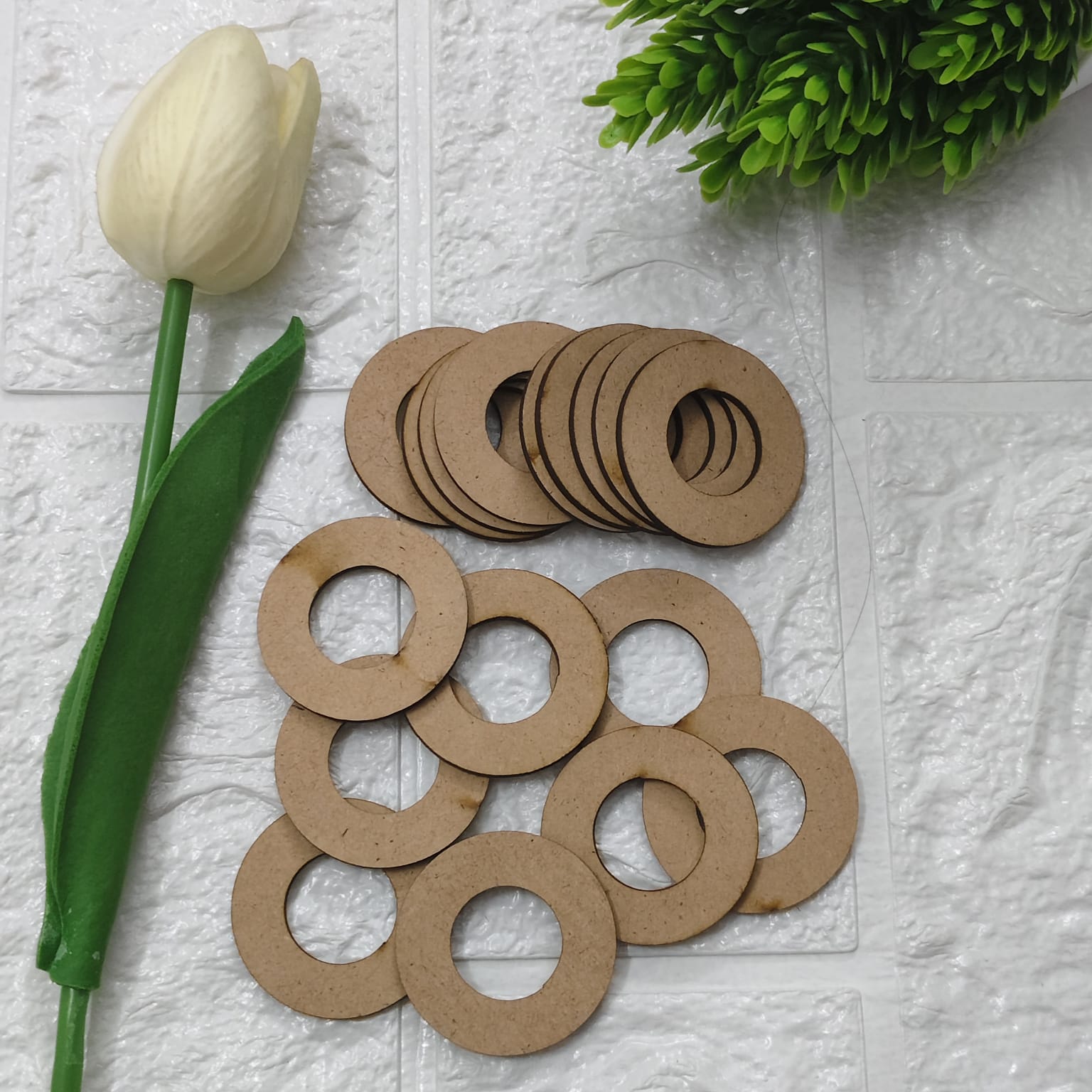 1.5 inch ring type round MDF base for craft, jewellery and DIY decoration
