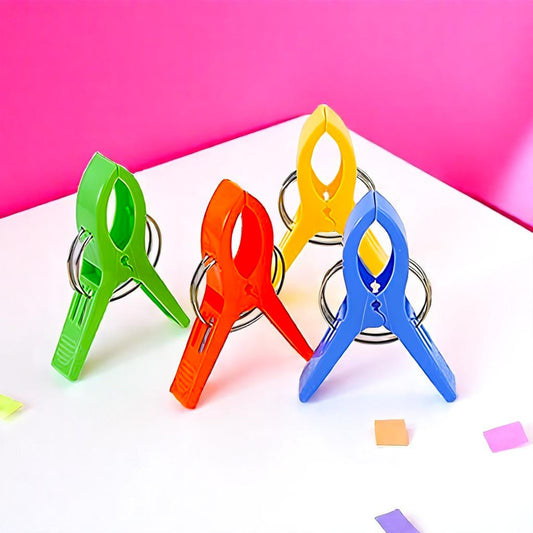Durable saree pegs with strong grip and smooth edges, ideal for neatly hanging sarees in wardrobes or on hangers.